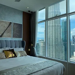 Sky Suites Klcc By Luna Suites Куала-Лумпур